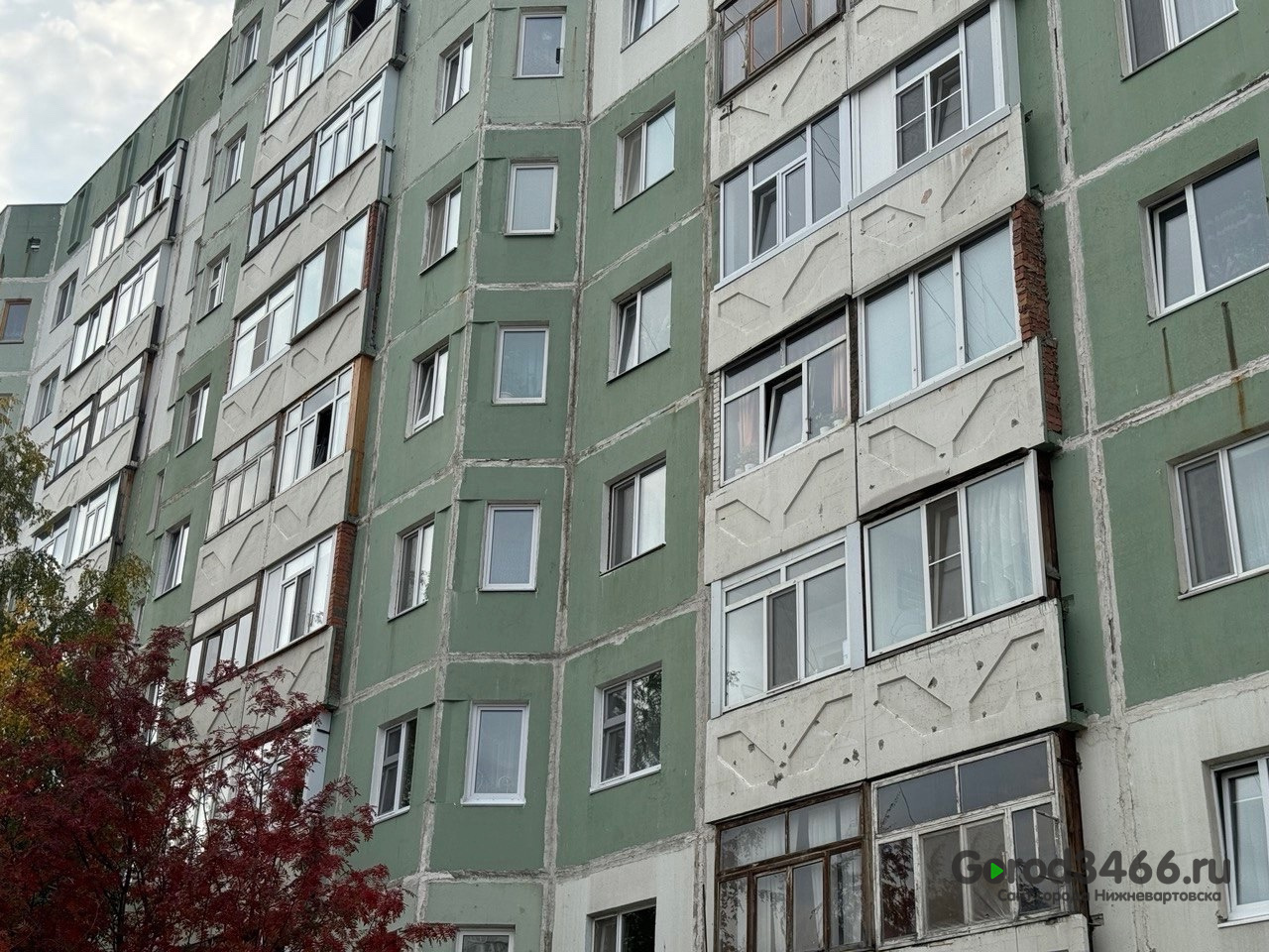 Ребенок, выпавший из окна в Нижневартовске, не погиб