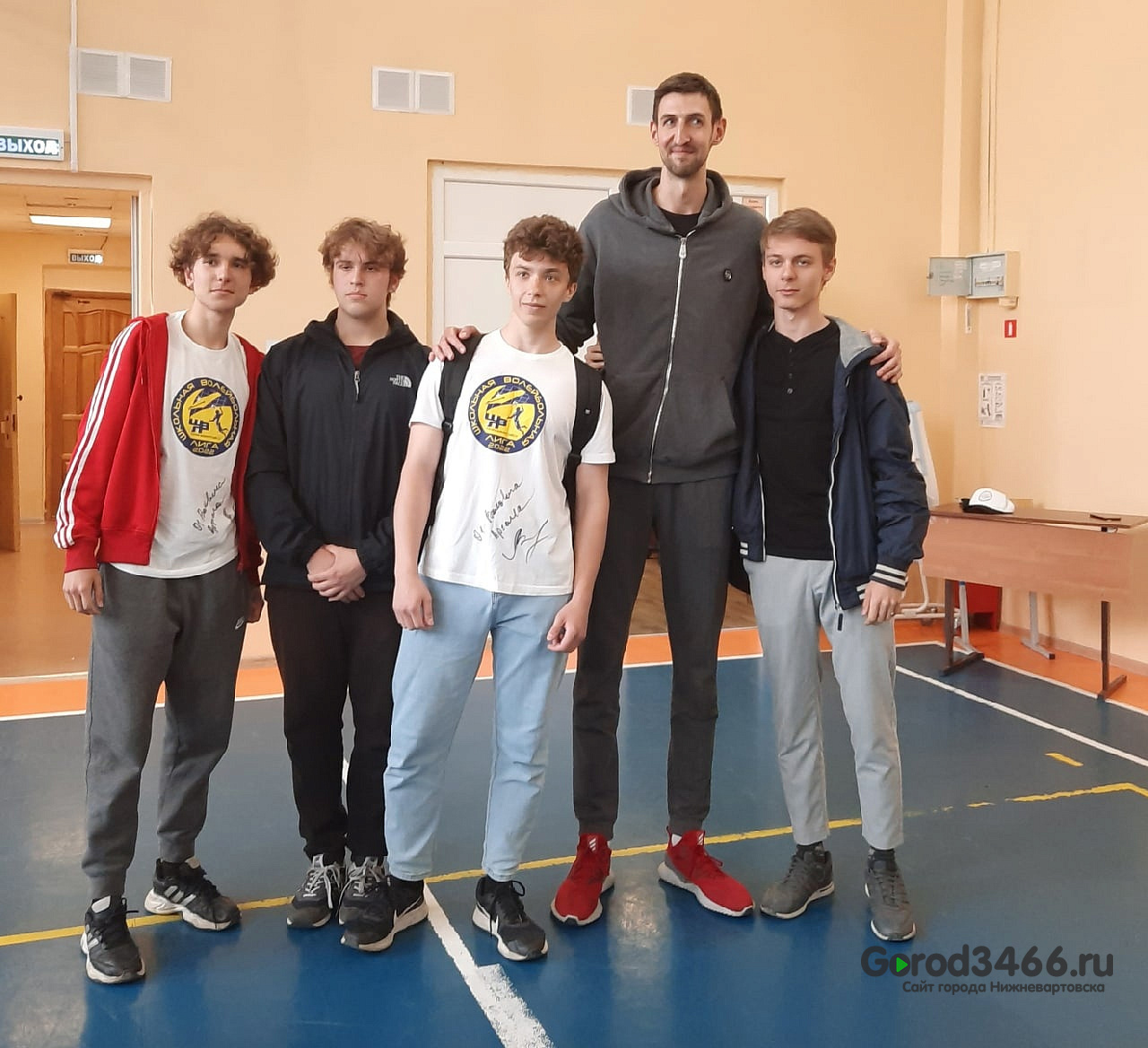 В Нижневартовске состоялась встреча с серебряным призером Олимпийских игр в Токио Артемом Вольвичем