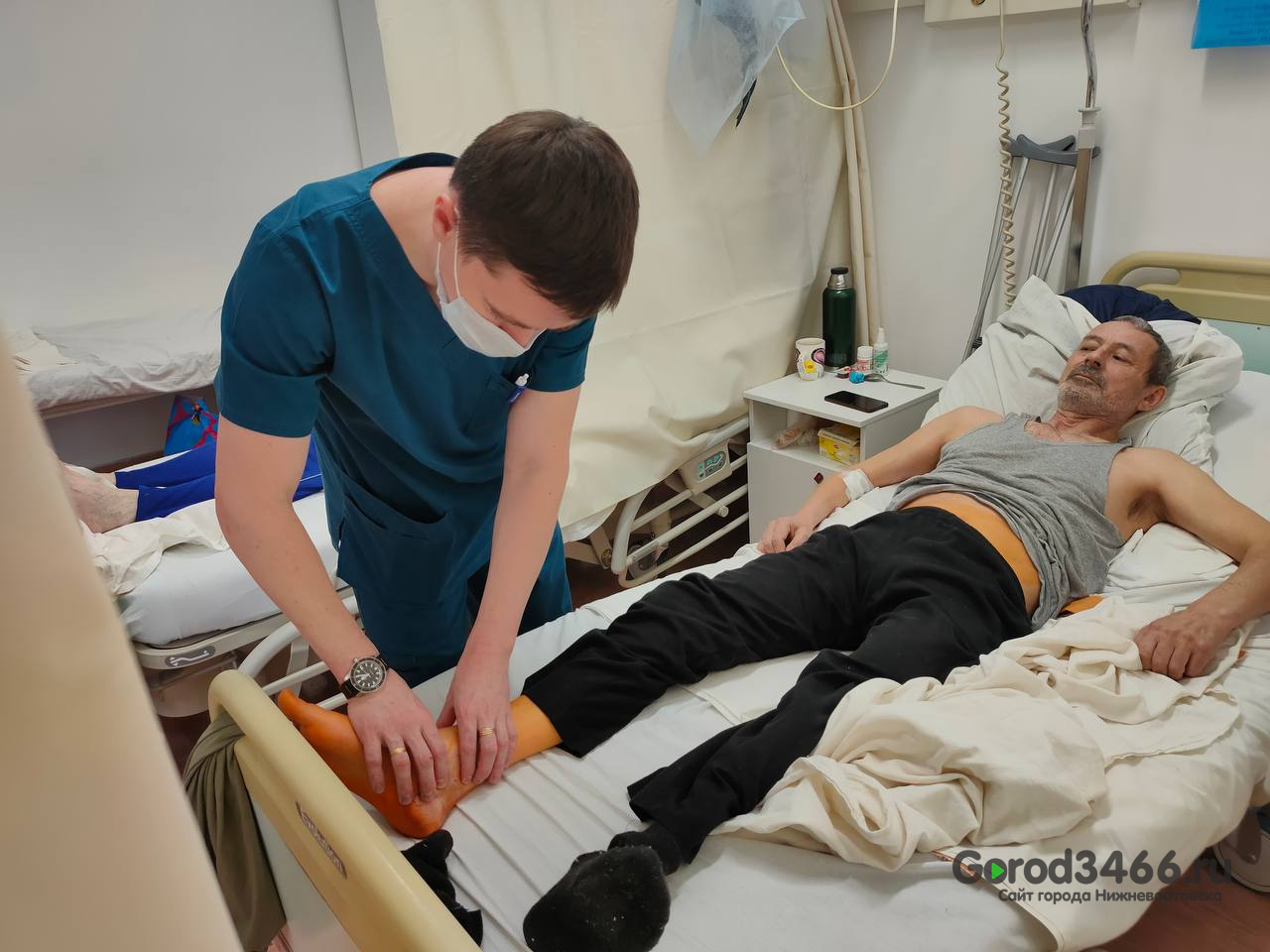 В Югре врачи спасли мужчине единственную ногу