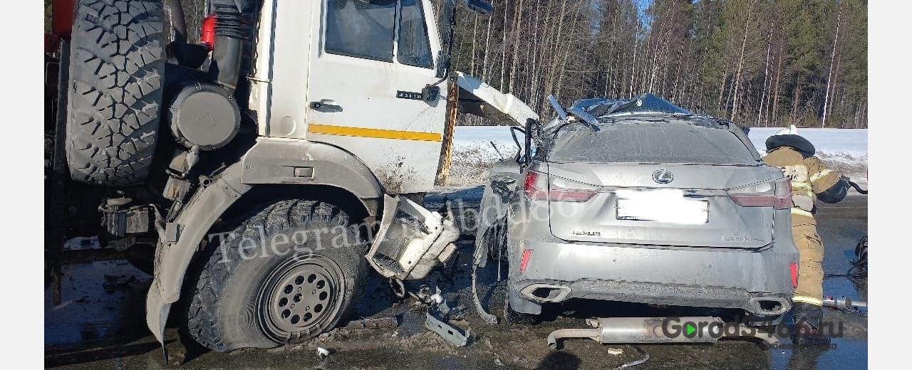 В ДТП на трассе в Югре погибли ребенок и водитель